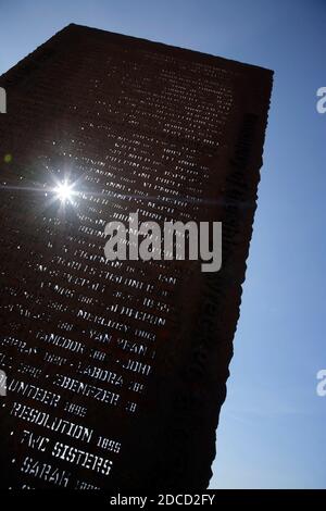 Naufragio Memorial sul lungomare, Cleveleys, Nr Blackpool, costa di Fylde, Regno Unito. Foto Stock