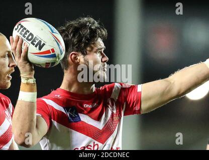 20 novembre 2020; Totally Wicked Stadium, Saint Helens, Merseyside, Inghilterra; betfred Super League Playoff Rugby, Saint Helens Saints contro Catalan Dragons; Jack Welsby di St Helens detiene il Ball Credit: Action Plus Sports Images/Alamy Live News Foto Stock