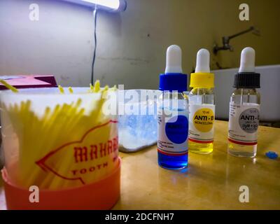 Chennai, India - July‎ ‎30‎ ‎2020 : KIT ANTI ABD PER LA CLASSIFICAZIONE DEL SANGUE per il gruppo di controllo del sangue. Analisi del gruppo sanguigno in ospedale. Raggruppamento di sangue ABO per strisciamento Foto Stock