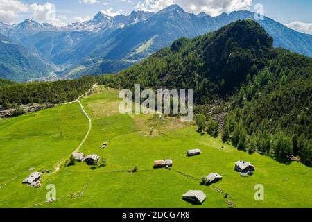 Valmalenco (IT), Panoramica aerea dei Laghi di chiesa Foto Stock