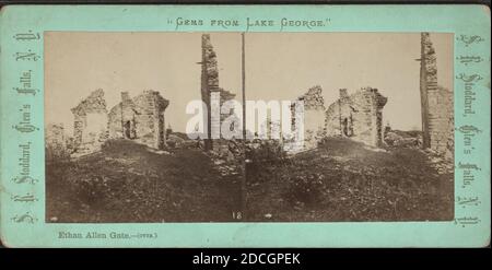 Rovine di Fort Ticonderoga. Ethan Allen Gate., Stoddard, Seneca Ray (1844-1917), New York (Stato), Ticonderoga (N. Y Foto Stock