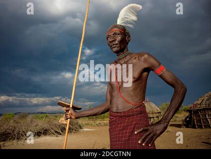 Ritratto di un uomo della tribù Pokot, Baringo County, Baringo, Kenya Foto Stock