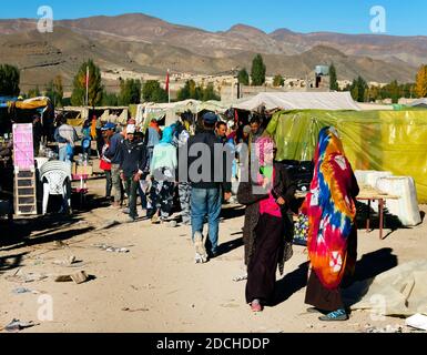 Villaggio nelle montagne dell'Atlante, Marocco, Africa Foto Stock