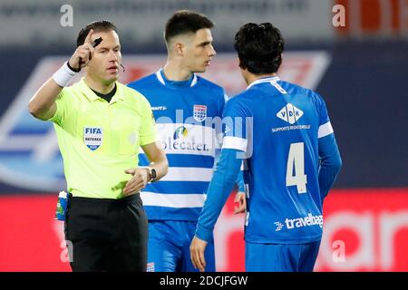 Zwolle, Paesi Bassi. 21 Nov 2020. ZWOLLE, 21-11-2020, MAC3PARK Stadium, football, stagione 2020/2021, Eredivisie, PEC Zwolle - FC Utrecht. Danny Makkelie Credit: Pro Shots/Alamy Live News Foto Stock