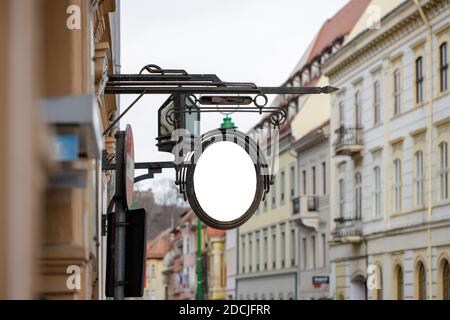 mockup dei segni del marchio del negozio di strada. spazio wmpty per il logo Foto Stock
