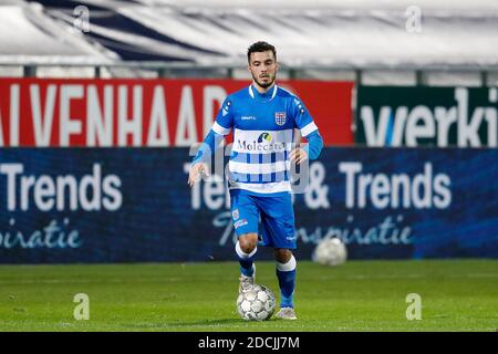 Zwolle, Paesi Bassi. 21 Nov 2020. ZWOLLE, 21-11-2020, MAC3PARK Stadium, football, stagione 2020/2021, Eredivisie, PEC Zwolle - FC Utrecht. PEC player Mustafa Saymak Credit: Pro Shots/Alamy Live News Foto Stock