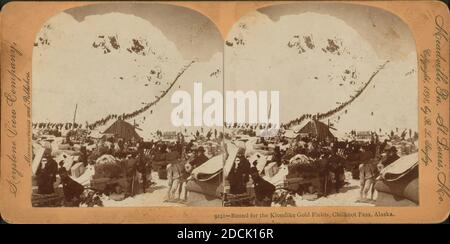 Bound per i campi d'oro Klondike, Chilkoot Pass, Alaska., fermo immagine, Stereographs, 1898 - 1900 Foto Stock