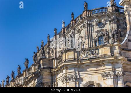 Sculture sulla chiesa cattolica di Hofkirche a Dresda, Germania Foto Stock