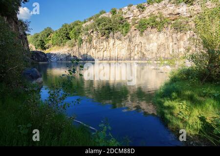 Lago di Pellicone nel parco archeologico etrusco di Vulci (Italia) Foto Stock