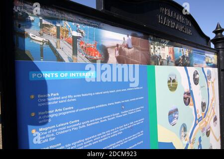 Irvine Tourist Information Board sul porto, Nord Ayrshire, Scozia, Regno Unito Foto Stock