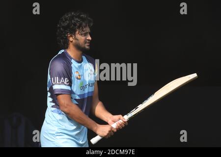 Dhaka, Bangladesh. 22 novembre 2020. Lo Shakib al Hasan di Gemcon Khulna allo Stadio Nazionale di Cricket Sher-e-Bangla durante la sessione di prove in vista della Bangabandhu T20 Cup. Credit: SOPA Images Limited/Alamy Live News Foto Stock