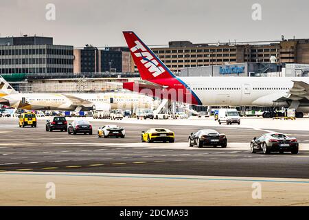 FrontRowSociety Shuttle in linea, Brabus e McLaren, Lamborghini, Francoforte sul meno, Germania Foto Stock