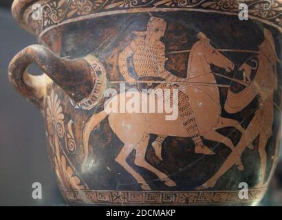 Amazzonomachia: Attico Red-figura Bell Krater | fine del 5 ° AC., 5600X4100 300dpi 20.8Mb I. dettaglio / primo piano, Amazon su Horseback, Ancona. Foto Stock