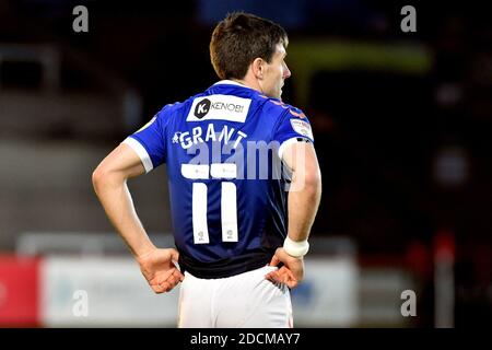 EXETER, INGHILTERRA. 21 NOVEMBRE Oldham Athletic's Bobby Grant durante la partita Sky Bet League 2 tra Exeter City e Oldham Athletic a St James' Park, Exeter, sabato 21 novembre 2020. (Credit: Eddie Garvey | MI News) Credit: MI News & Sport /Alamy Live News Foto Stock