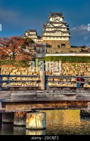 Il castello di Himeji chiamato l'Egret bianco o il castello dell'airone bianco, Himeji, Giappone. Patrimonio dell'umanità dell'UNESCO. Foto Stock