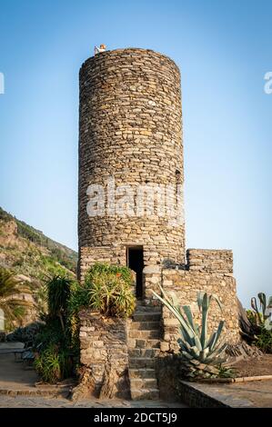 Torre di guardia del Castello di Doria, Vernazza, cinque Terre, Provincia di la Spaazia Italia. Foto Stock