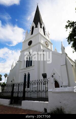 Torre neo-gotica del Moederkerk di Stellenbosch, chiesa riformata olandese, Capo Winelands, Provincia del Capo Occidentale, Sudafrica. Foto Stock