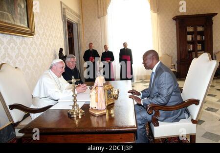 Papa Francesco incontra il Presidente della Repubblica Centrafricana Faustin Archange Touadera al Palazzo Apostolico il 25 gennaio 2018 a Città del Vaticano, Vaticano. Foto di ABACAPRESS.COM Foto Stock