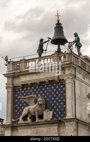 Torre dell'Orologio di San Marco in Piazza San Marco, Piazza San Marco, Venezia, Italia Foto Stock