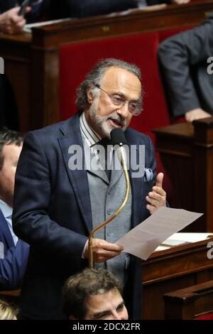 Olivier Dassault, membro del Parlamento "Les Republicans", durante una sessione di "interrogazioni al governo" all'Assemblea nazionale francese di Parigi, in Francia, il 14 febbraio 2018. Foto di Henri Szwarc/ABACAPRESS.COM Foto Stock