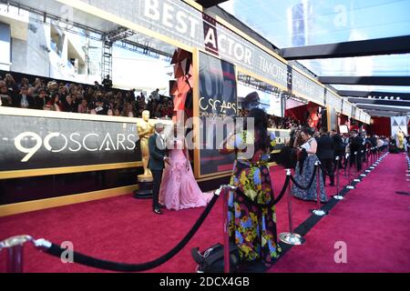 Atmosfera sul tappeto rosso davanti ai 90° Oscar (Academy Awards) che si sono tenuti al Dolby Theatre di Los Angeles, California, USA, il 4 marzo 2018. Foto di Lionel Hahn/ABACPRESS.COM Foto Stock