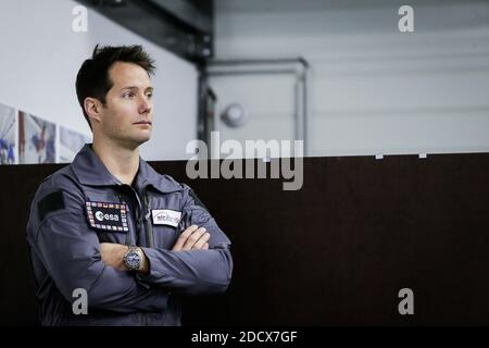 Thomas Pesquet durante il briefing prima del primo volo. L'astronauta Thomas Pesquet sarà presto parte dei piloti con voli parabolici a bordo dell'A310 Zero-G della società Novespace. Questi voli, effettuati dal team di Novespace, consentono agli scienziati, ma anche al pubblico in generale, di sperimentare l'assenza di peso. A Merignac, Francia il 16 febbraio 2018. Foto di Thibaud Moritz/ABACAPRESS.COM Foto Stock