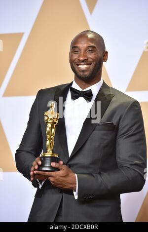 Il regista Kobe Bryant, vincitore del premio miglior cortometraggio animato per 'Ear Basketball', nella sala stampa del 90° Academy Awards tenutosi presso il Dolby Theatre di Hollywood, Los Angeles, California, USA il 4 marzo 2018. Foto di Lionel Hahn/ABACAPRESS.COM Foto Stock