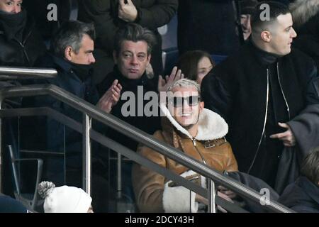 William Grigahcine (DJ Snake), Benjamin Biolay e isabelle Huppert partecipano al Ligue 1 match tra Paris Saint Germain (PSG) e Olympique Marseille (OM) al Parc des Princes il 25 febbraio 2018 a Parigi, Francia. Foto di Laurent Zabulon/ABACAPRESS.COM Foto Stock