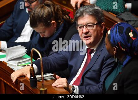 Jean-Luc Melenchon e Daniele Obono durante una sessione di interrogazioni rivolte al governo in occasione dell'Assemblea nazionale francese di Parigi, Francia, il 30 gennaio 2018. Foto di Christian Liegi/ABACAPRESS.COM Foto Stock