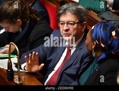 Jean-Luc Melenchon e Daniele Obono durante una sessione di interrogazioni rivolte al governo in occasione dell'Assemblea nazionale francese di Parigi, Francia, il 30 gennaio 2018. Foto di Christian Liegi/ABACAPRESS.COM Foto Stock