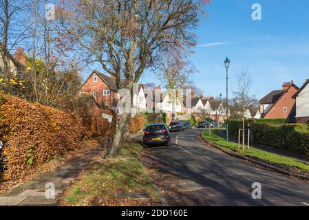 Il Moor Pool Estate nel frondoso e desiderabile sobborgo di Birmingham di Harborne Foto Stock