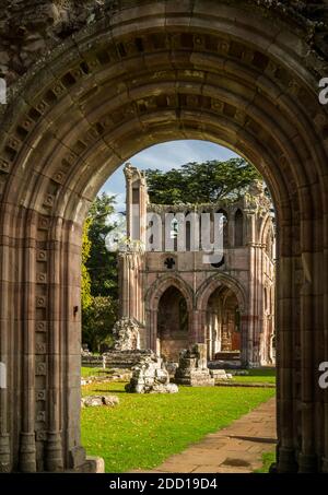 Abbazia di Kelso, frontiere scozzesi, Regno Unito. Foto Stock