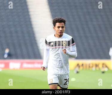 Matthew Sorinola n° 29 di Milton Keynes Dons Foto Stock