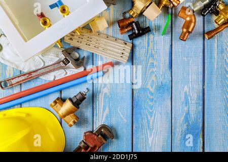 Impianto idraulico di casa di riparazione manuale tubi acqua di alimentazione kit attrezzi chiave Foto Stock