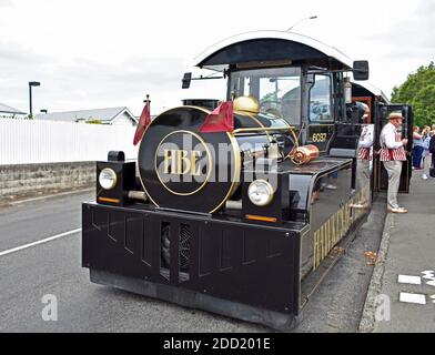 L'Hawke's Bay Express, un moderno treno su strada in stile vecchio motore a vapore a Napier, Isola del Nord, Nuova Zelanda. Foto Stock