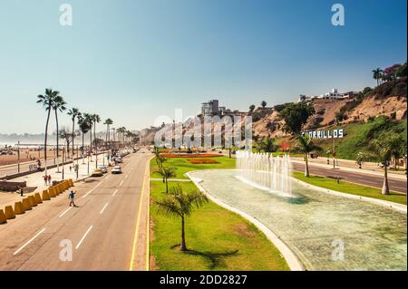 Vista del quartiere di chorrillos della Lima, Perù Foto Stock