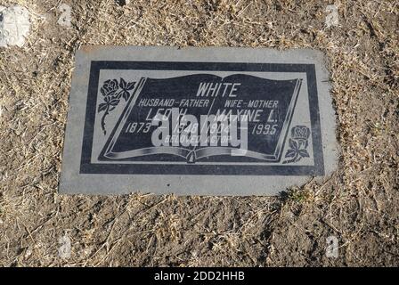 Glendale, California, USA 18 novembre 2020 UNA visione generale dell'atmosfera dell'attore Leo White's grave al Grand View Memorial Park il 18 novembre 2020 a 1341 Glenwood Road a Glendale, California, USA. Foto di Barry King/Alamy Stock foto Foto Stock