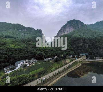 Nella parte occidentale di henan paesaggio rurale pastorale Foto Stock