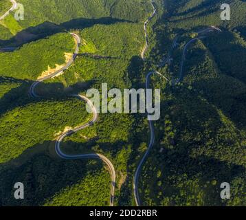 209 autostrada nazionale attraverso le montagne occidentali Foto Stock