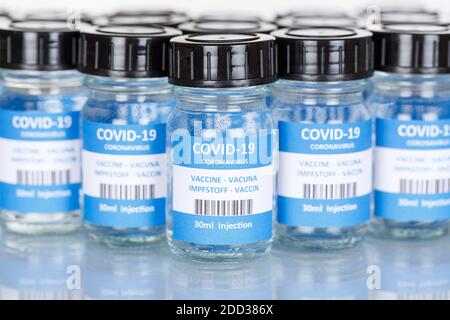 Flacone di vaccino del coronavirus Corona Virus COVID-19 flaconi di vaccino Covid Foto Stock