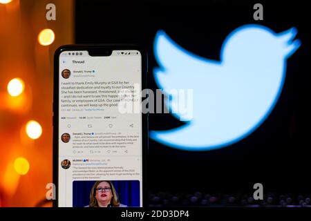 Kathmandu, Nepal - Novembre 24 2020: Tweet di Donald Trump indica la transizione formale del potere al prossimo presidente Foto Stock