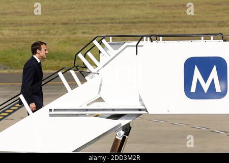 il presidente francese Emmanuel Macron si imbarca sull'aereo presidenziale a Sydney, Australia, per unirsi alla Nuova Caledonia il 3 maggio 2018. Foto di Stephane Lemouton/pool/ABACAPRESS.COM Foto Stock