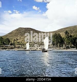 Die Landschaft am Titicaca vedere, Perù 1960er Jahre. Paesaggio panoramico intorno al lago Tititcaca, Perù 1960s. Foto Stock