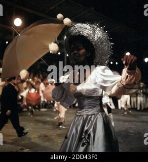 Karneval in Rio de Janairo, Brasilien 1966. Il carnevale di Rio de Janairo, brasile 1966. Foto Stock