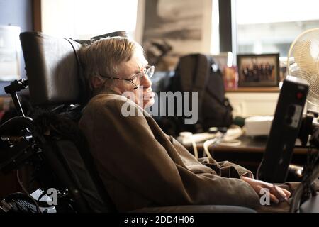 GRAN BRETAGNA /Cambridge/Stephen Hawking Professore Lucasiano di Matematica a Cambridge. Foto Stock