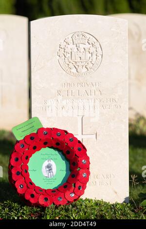 Tomba del soldato inglese Richard Henry Laity, ucciso durante la prima guerra mondiale, nel Cimitero britannico d'onore al Cimitero del Sud di Colonia, Germania, Foto Stock