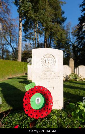 Tomba del soldato inglese Richard Henry Laity, ucciso durante la prima guerra mondiale, nel Cimitero britannico d'onore al Cimitero del Sud di Colonia, Germania, Foto Stock