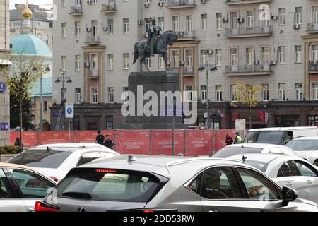 La statua di Yuriy Dolgorukiy è una statua equestre che Commemora la fondazione di Mosca nel 1147 Foto Stock