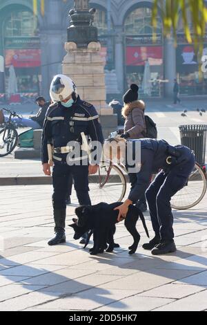 Unità di polizia locale di Milano in piazza del Duomo, Milano, Italia Foto Stock