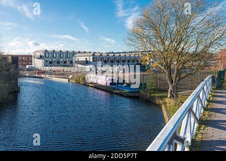 Port Loop a Ladywood, Birmingham è una nuova comunità di 43 ettari che includerà 1000 nuove case, uffici e centro ricreativo Foto Stock